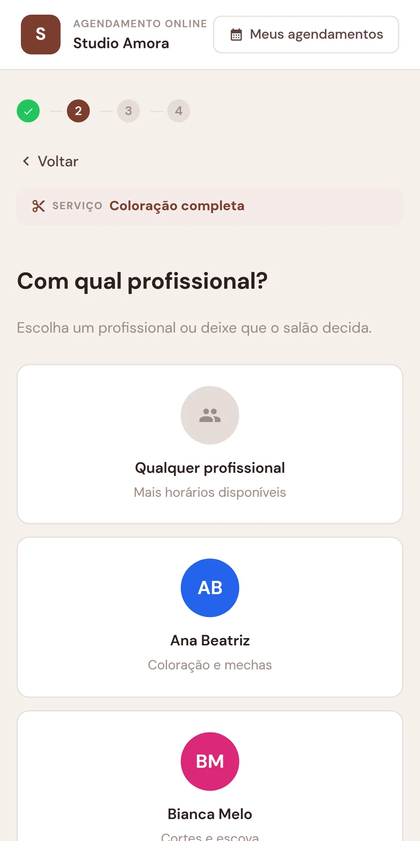 Tela de escolha de profissional, com a opção de qualquer profissional disponível